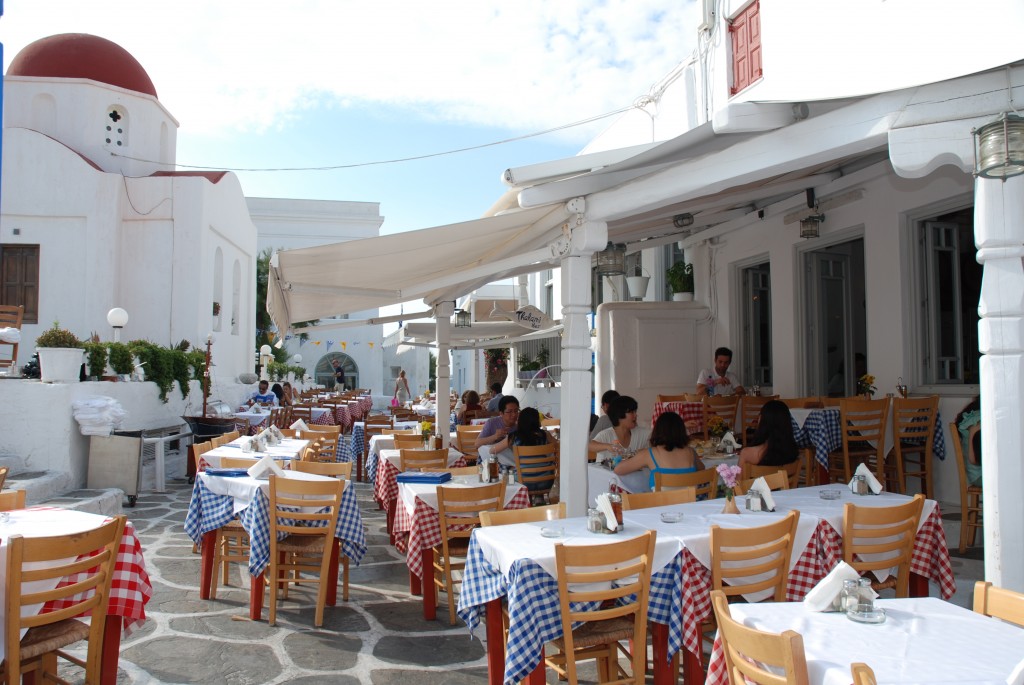 Εικονικά τα οφέλη από πιθανή μείωση του ΦΠΑ στην εστίαση - Media