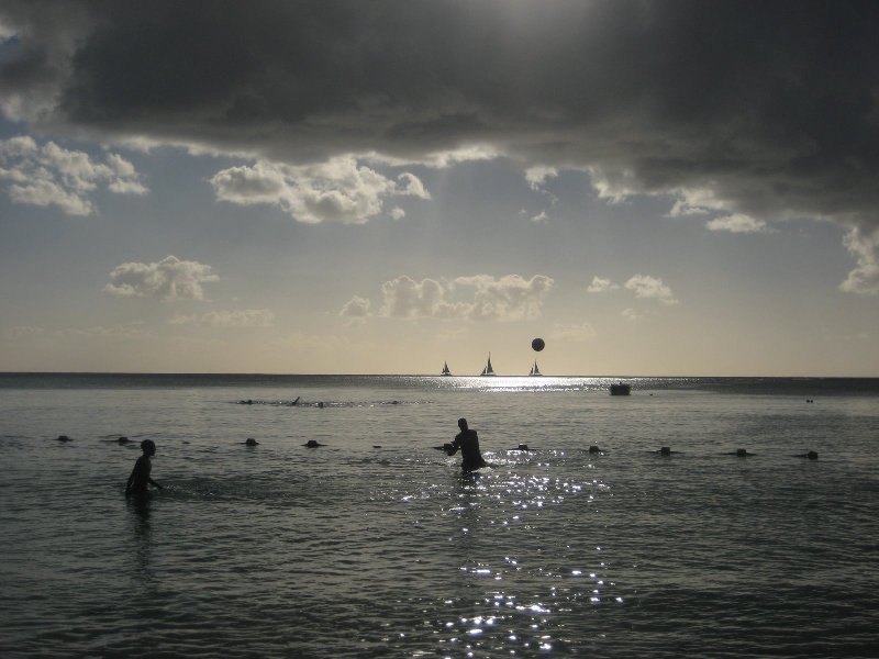 Τρελάθηκε ο Ιούνιος; - Media