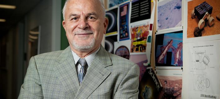 Ο Έλληνας που βράβευσε η NASA και η συμβολή του στην αποστολή του Philae - Media