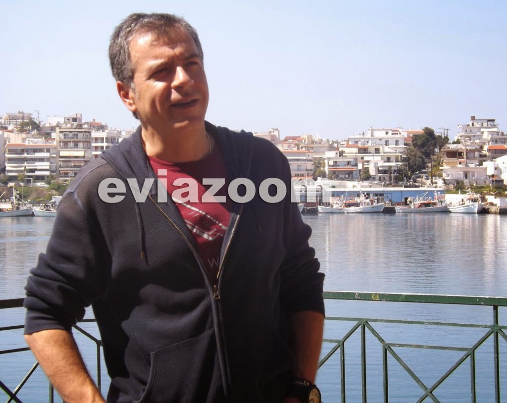 «Τα προβλήματα κ. Θεοδωράκη δεν λύνονται με σκισμένα τζιν και σακίδια...» (Video) - Media