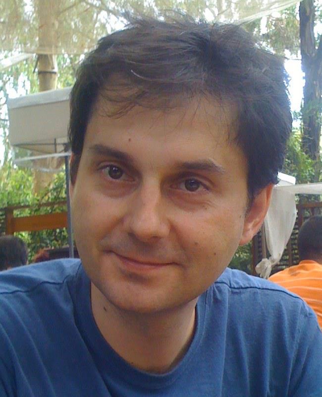 Χάρης Θεοχάρης: «Λυπηθείτε με!» - Media