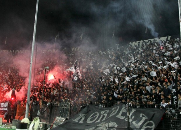 Χτύπησαν τυφλό επειδή στηρίζει Σαλπιγγίδη... - Media