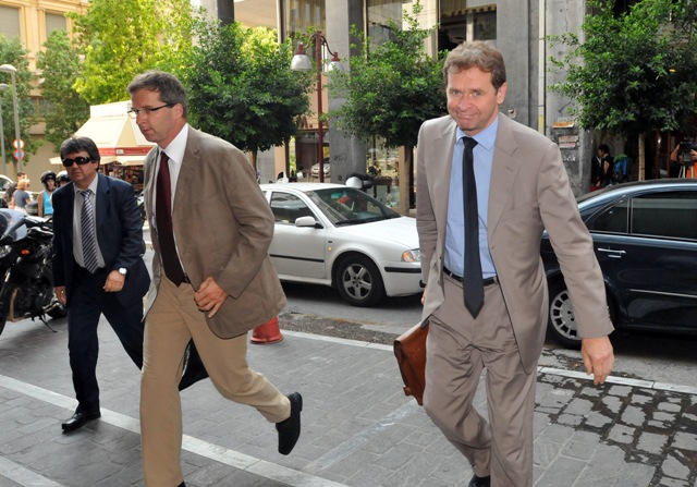 Συνάντηση «τροϊκανών» με Στουρνάρα – Το απόγευμα και με Σαμαρά - Media