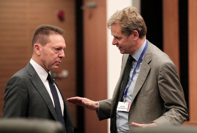 Μια χαρά είναι η τρόικα, λέει η Γερμανία - Media