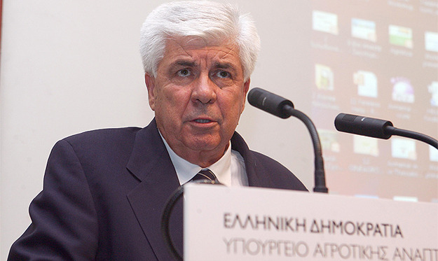 Αποδοκίμασαν τον Τσαυτάρη - Media