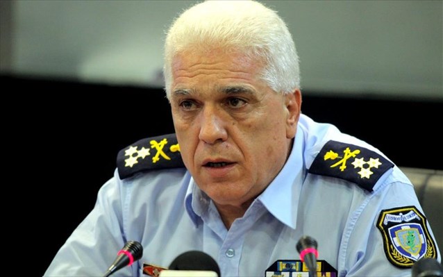 Ο αρχηγός της ΕΛ.ΑΣ. «τακτοποίησε» τον γιο του - Media