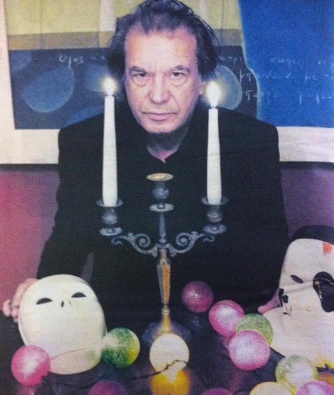 Τώρα και κηδείες… live! - Media