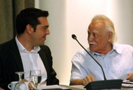 Περιμένοντας την «έκπληξη» μετά το μπρα-ντε-φερ Τσίπρα - Γλέζου - Media