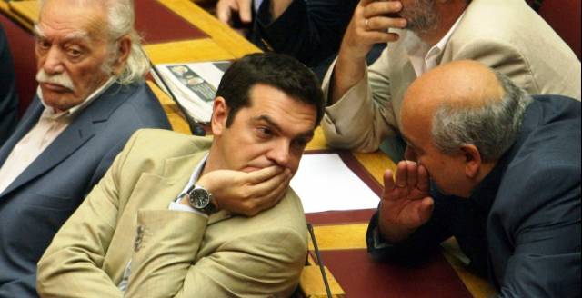 «Ναι» στην άρση ασυλίας με... αστερίσκους - Media