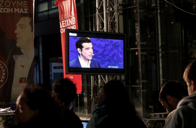 Ο Τσίπρας, ο Γιούνκερ και ο Χατζηχρήστος - Media