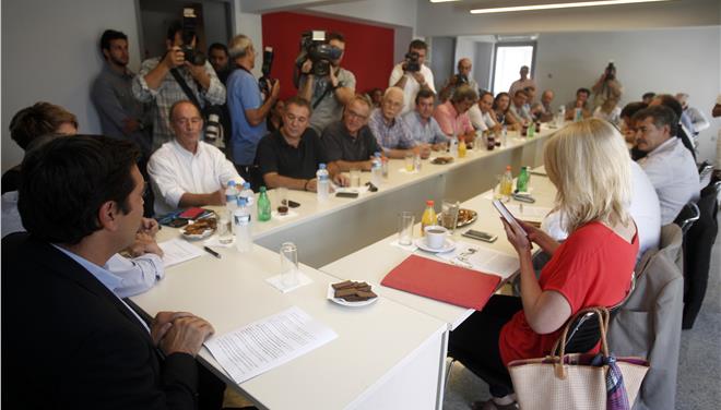 Οργάνωση συλλογικών αντιστάσεων και δημιουργία δικτύων αλληλεγγύης ζήτησε ο Τσίπρας - Media