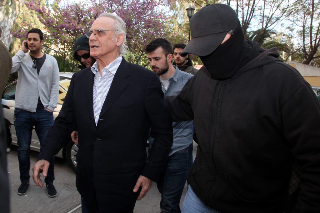 Ζήγρας: Τα λεφτά του Ακη… κοιμούνται στην Ελβετία - Media