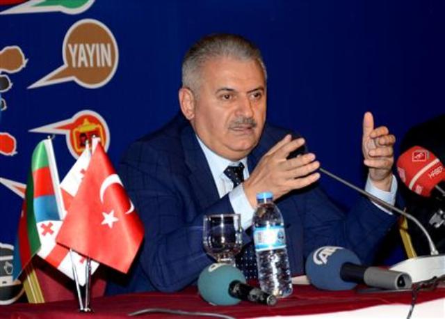 «Οθωμανικό χαστούκι» σε facebook & twitter - Media