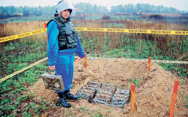 Αυτός είναι ο «εγκέφαλος» της ΜΚΟ - Media