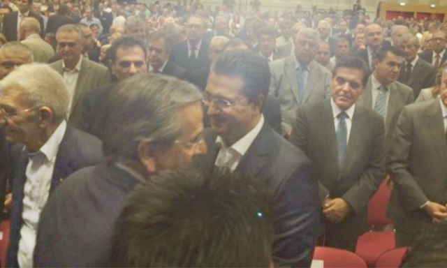 O Σαμαράς, ο Τζιτζικώστας και η… ψυχρή χειραψία - Media