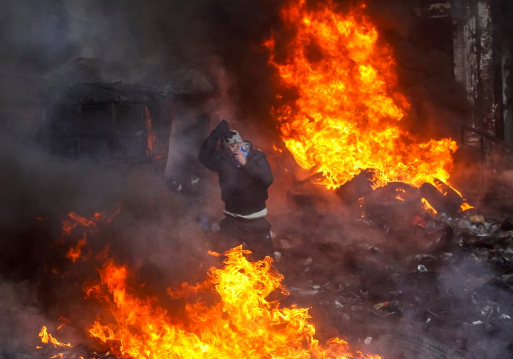 Η Ουκρανία, μήλον της έριδος και εκτός ελέγχου! - Media