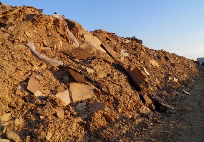 Κατέσχεσαν απόβλητα ξυλείας επικίνδυνα για την υγεία και το περιβάλλον - Media