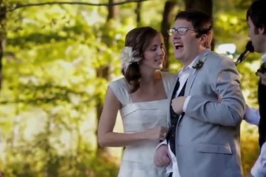 Όταν η αγάπη δεν κοιτάζει αναπηρικά καροτσάκια - Media