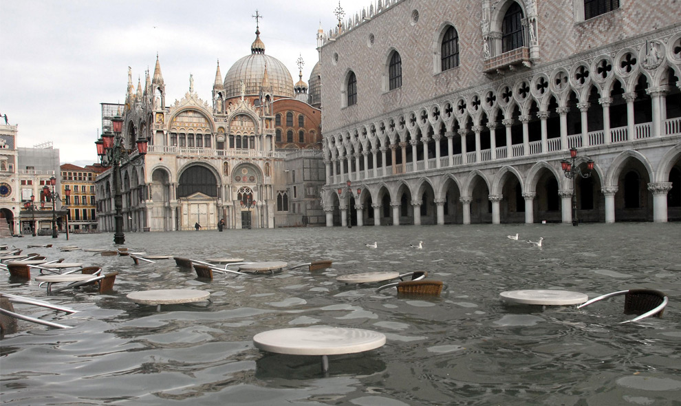 Πλημμύρισε η Βενετία - Media