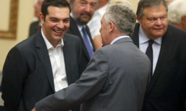 Η ακραία επίθεση Βενιζέλου στον Τσίπρα και η «ρελάνς» Κουβέλη... - Media