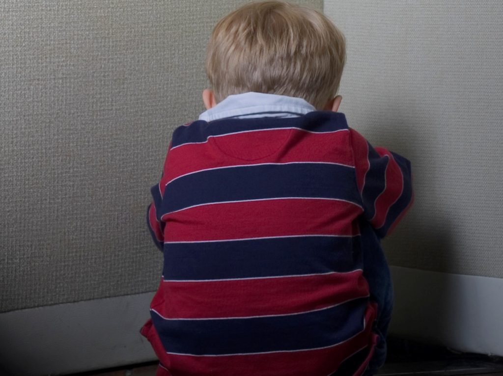 Γερμανία: Βίαζε τον γιο του και αναρτούσε οπτικοποιημένο υλικό στο διαδίκτυο - Media