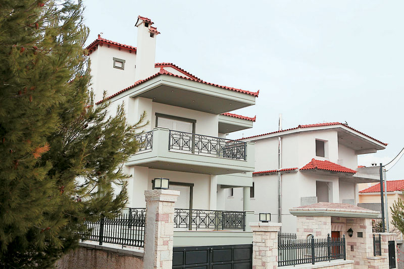 Κοιτάνε το δέντρο και χάνουν το δάσος – Θυμήθηκαν ότι τα μισά βόρεια προάστια έχουν καταπατηθεί - Media