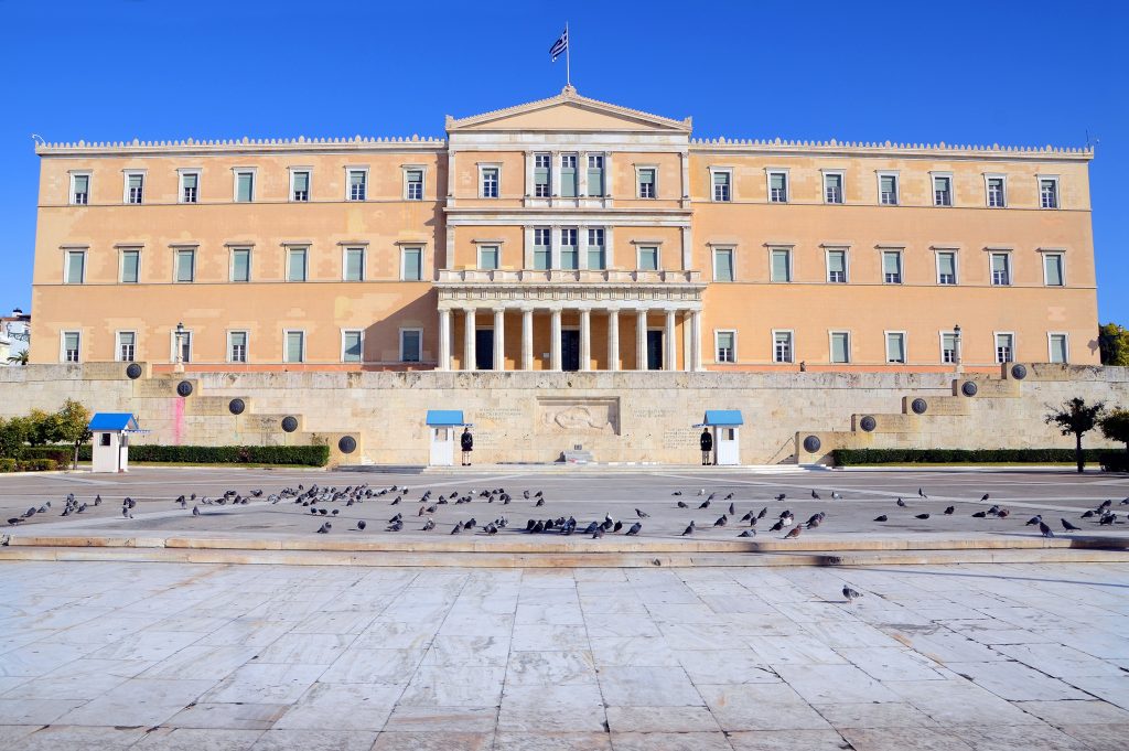 Ντροπολογία για το πόθεν έσχες των πολιτικών - Media