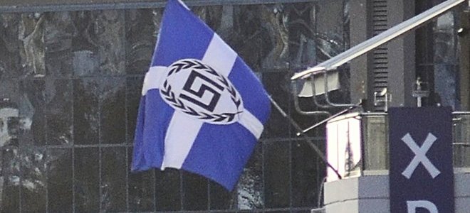 Στον εισαγγελέα για την παραποιημένη σημαία της Χρυσής Αυγής - Media