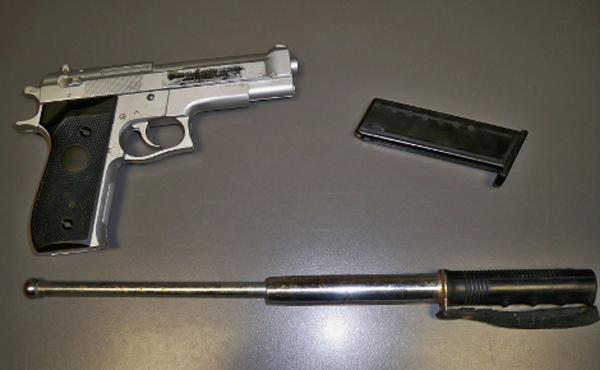 Συλλήψεις μελών της Χρυσής Αυγής για οπλοκατοχή (Video) - Media