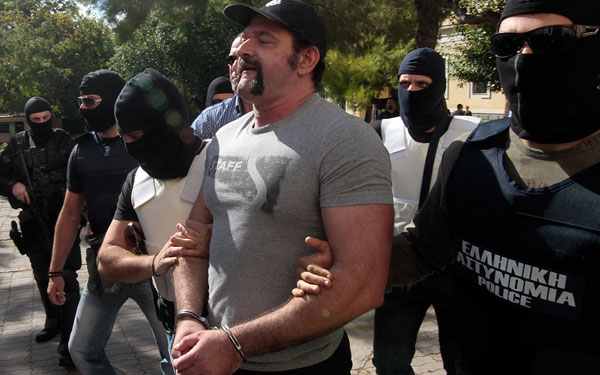 Προκλητικός ο Λαγός: «Ατυχές περιστατικό η δολοφονία Φύσσα» - Media