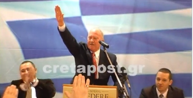 Ναζιστικός χαιρετισμός από τον Αρβανίτη – ΕΔΕ για τον αστυνομικό υποψήφιο της Χ.Α. (Video) - Media