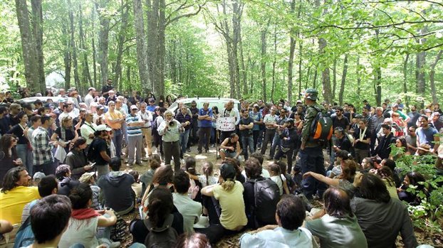 Συναυλία αλληλεγγύης για τη Χαλκιδική - Media