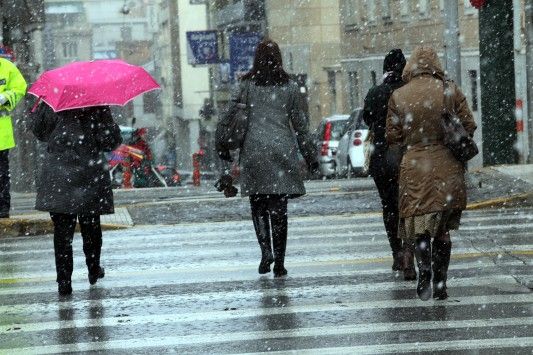 Κακοκαιρία με χιόνια και θυελλώδεις ανέμους - Δείτε την πρόγνωση του καιρού από την ΕΜΥ - Media