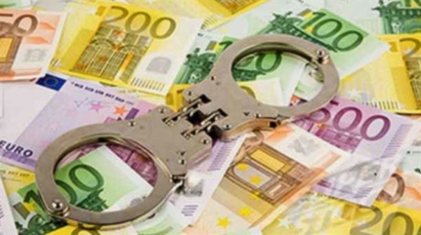 Συνελήφθη 60χρονη για χρέη 17 εκατ. ευρώ στο Δημόσιο - Media