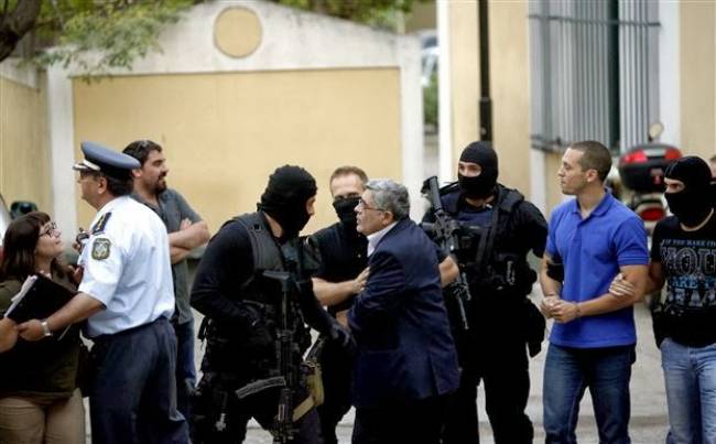 Στις 20 Απριλίου η δίκη των χρυσαυγιτών – Τα εγκλήματα για τα οποία κατηγορούνται - Media