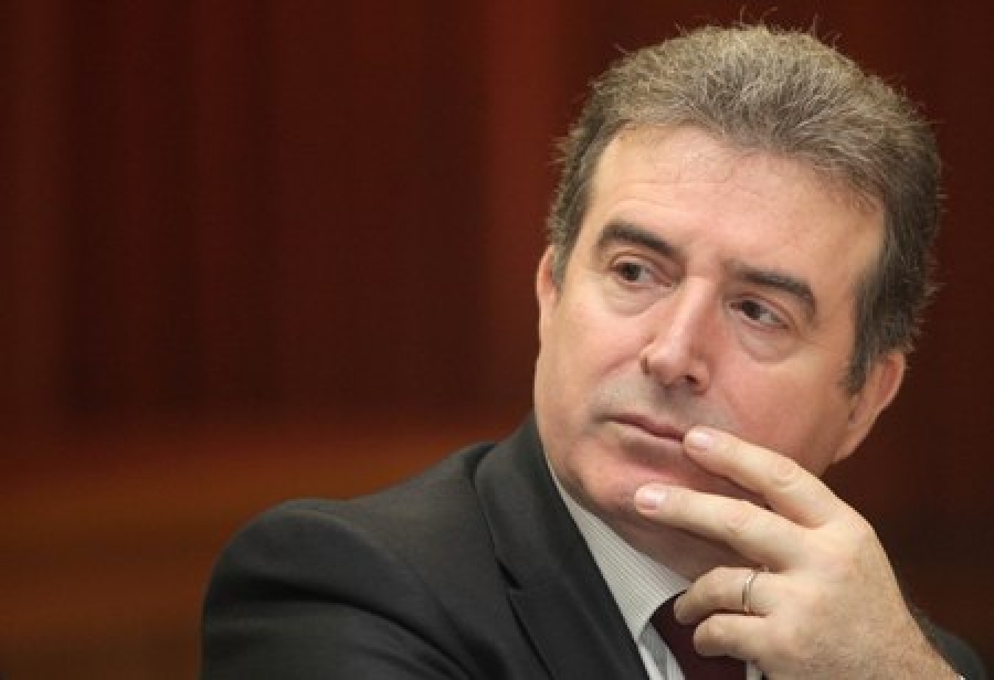 Ηγετική παρέμβαση Χρυσοχοϊδη  - Media