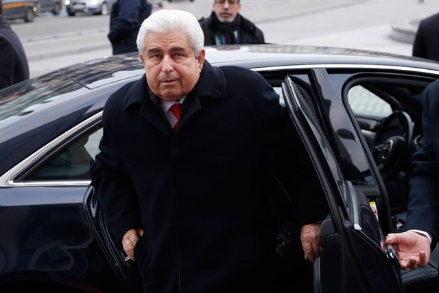 Αυστηρή η φρούρηση του Χριστόφια – Απειλείται η ζωή του - Media