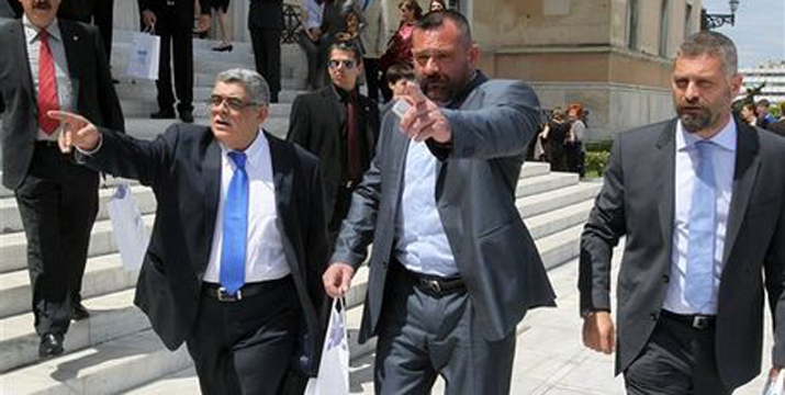 Μήνυση Χρυσής Αυγής κατά Στουρνάρα - Media