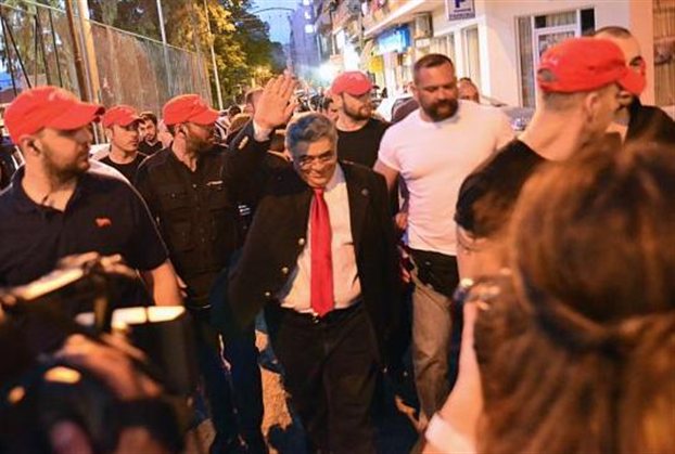 Σχέσεις αγάπης και μίσους Ν.Δ. και Ακροδεξιάς! - Media