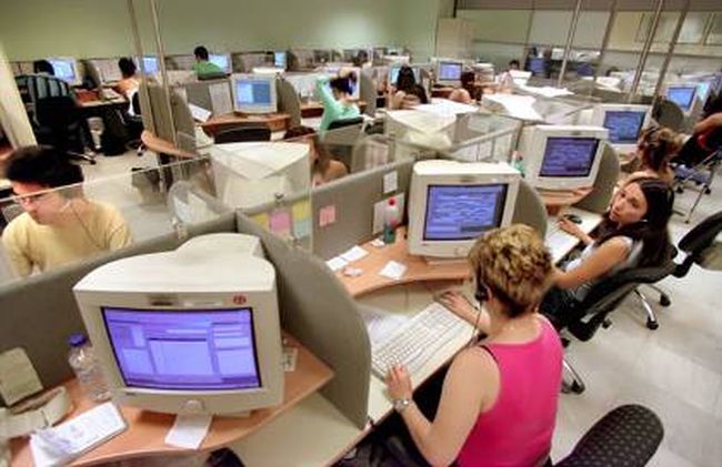 Διάλειμμα 15 λεπτά κάθε δίωρο για τους εργαζόμενους μπροστά από οθόνες - Media