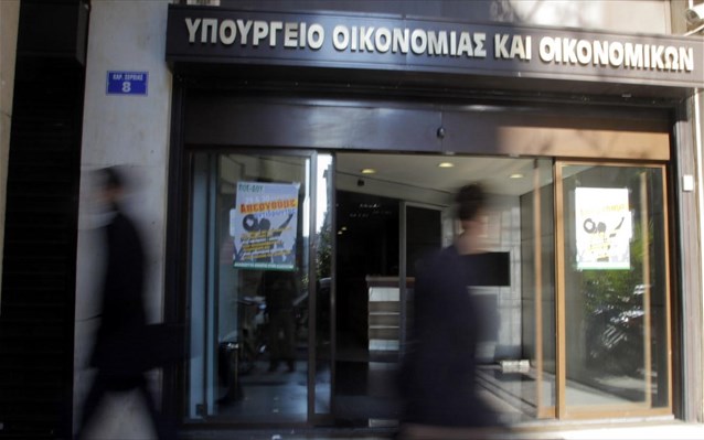 «Η φοροδιαφυγή οργιάζει ανεξέλεγκτα» λένε οι εφοριακοί - Media