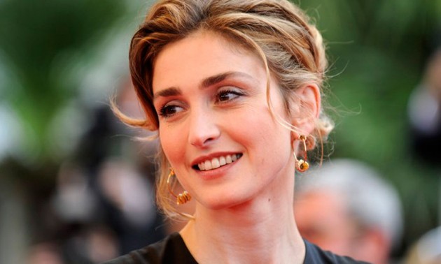 Τη Ζιλί Γκαγιέ φαίνεται πως διάλεξε ο Φρανσουά Ολάντ - Media