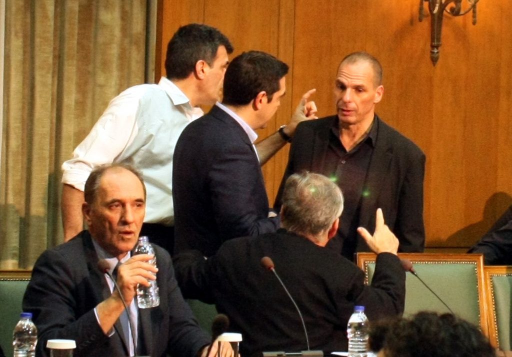 Η κυβέρνηση αξιολογεί … την κυβέρνηση  - Media
