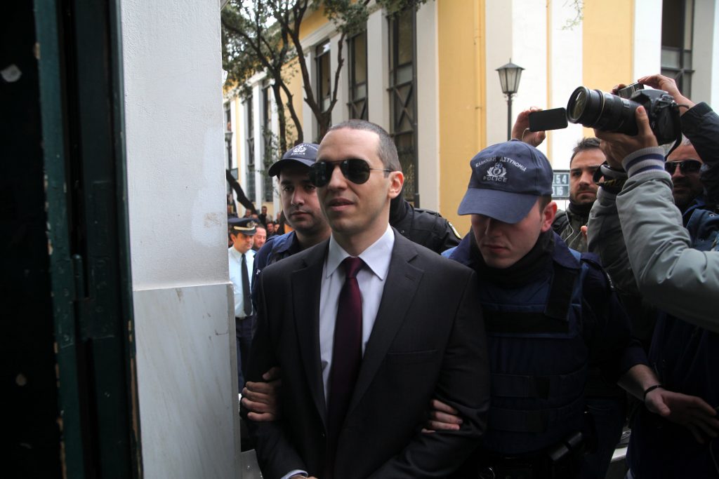 Αθώωση του Ηλία Κασιδιάρη για την επίθεση στην Κανέλλη ζητά ο εισαγγελέας - Media