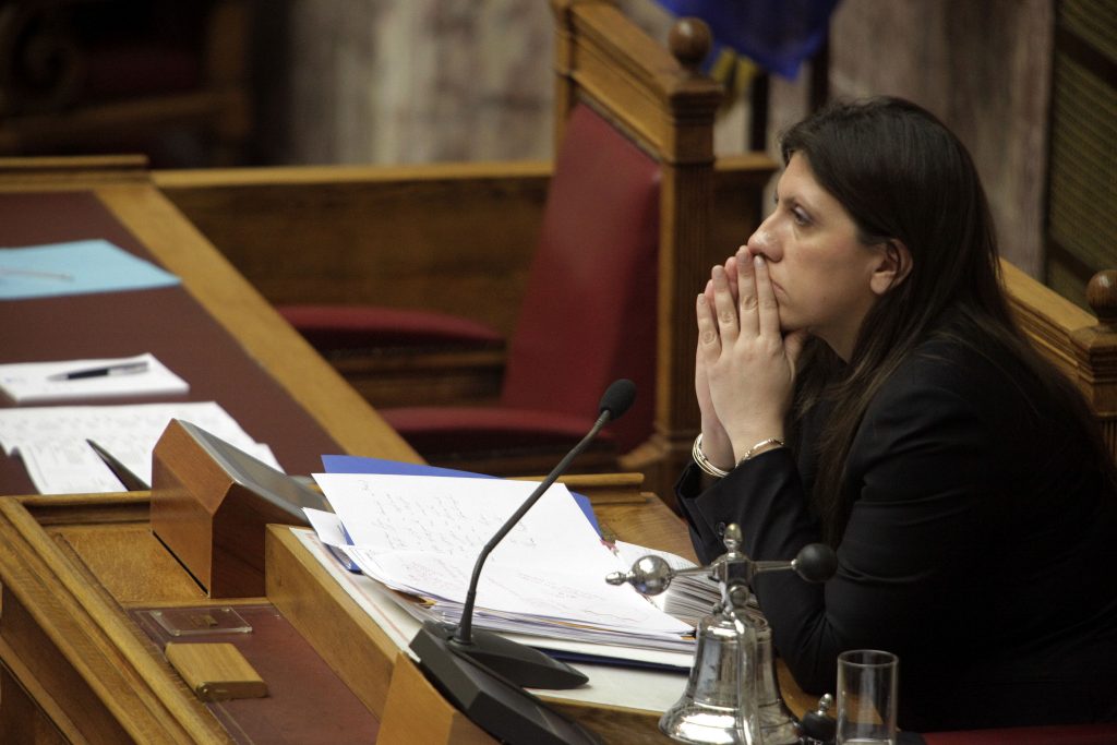 Πυρά από όλες τις πτέρυγες της Βουλής κατά της Ζ.Κωνσταντοπούλου - Media