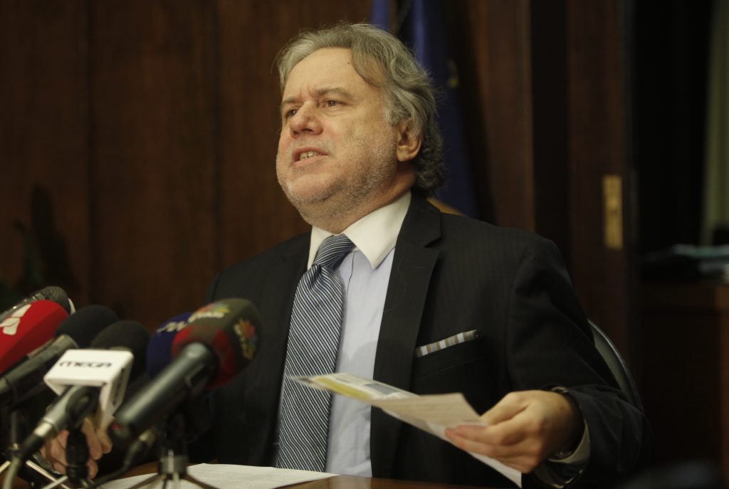 Νέο δημοσίευμα δίνει συνέχεια στην υπόθεση Κατρούγκαλου με τα ιδιωτικά συμφωνητικά – Τι απαντά ο ίδιος - Media