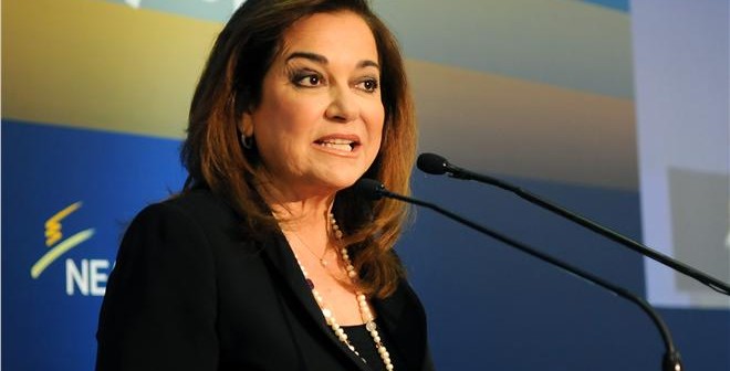 Τα «καρφιά» της Ντόρας για τα εσωκομματικά της ΝΔ και η «ενθάρρυνση» στον Τσίπρα - Media