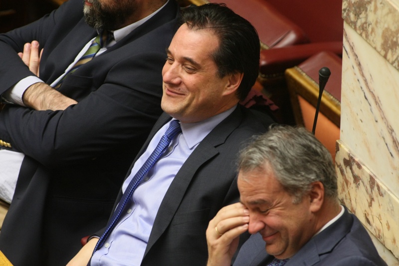 Άδωνις: Καταψηφίζω το νομοσχέδιο για την ανθρωπιστική κρίση - Media