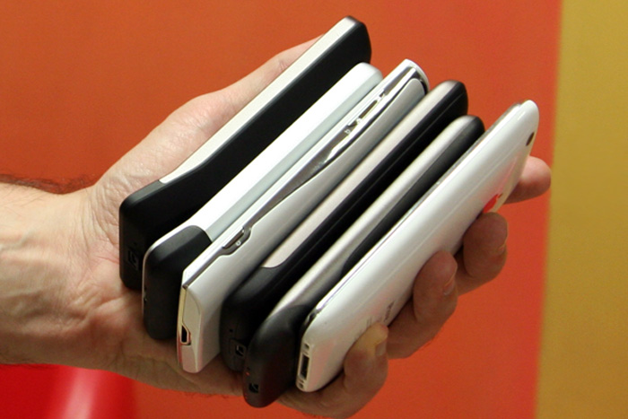 Απίστευτα πράγματα: Κατασχεμένο κινητό άρχισε να χτυπάει την ώρα συνέντευξης της ΕΛΑΣ (Video) - Media