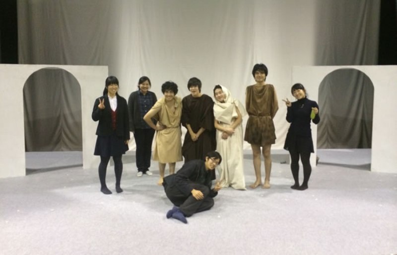 Ιάπωνες φοιτητές παίζουν Μένανδρο στο Τόκιο για να τιμήσουν την 25η Μαρτίου!  - Media